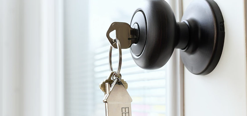 Bifold Door Knob Replacement in Highland, California