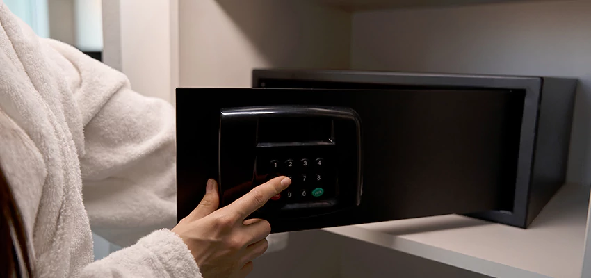 Safe Unlocking Service Company in Highland, California